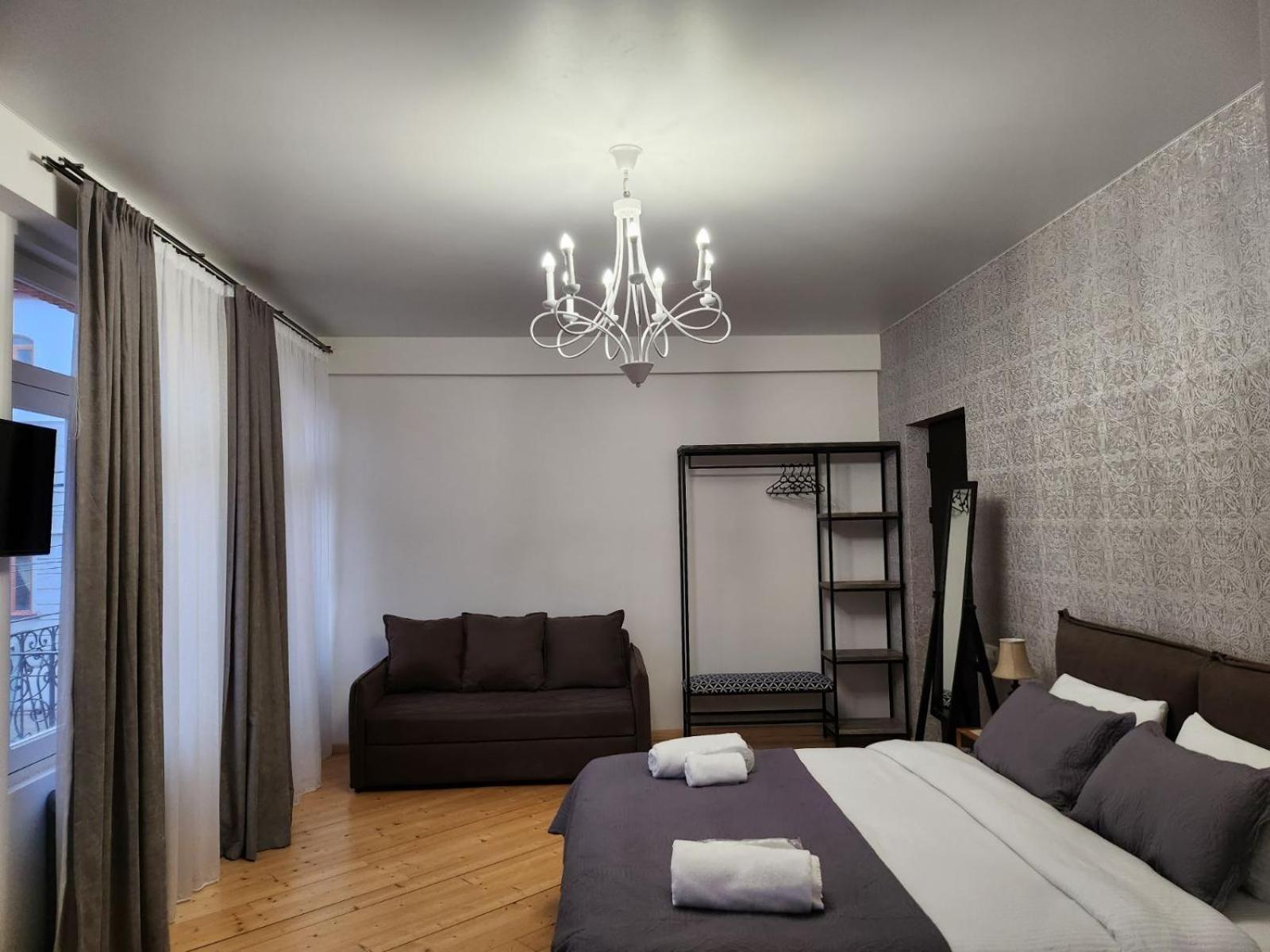 Ferienwohnung Old Gold Anteon Tbilisi Zimmer foto